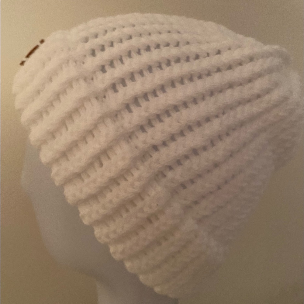NWT Loom Knitted Hats, Warm and cozy, Knitting, Hats, Handmade by Seller. Teens
